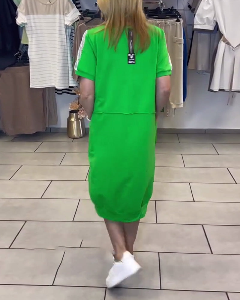 Kurzärmliges bedrucktes Etuikleid