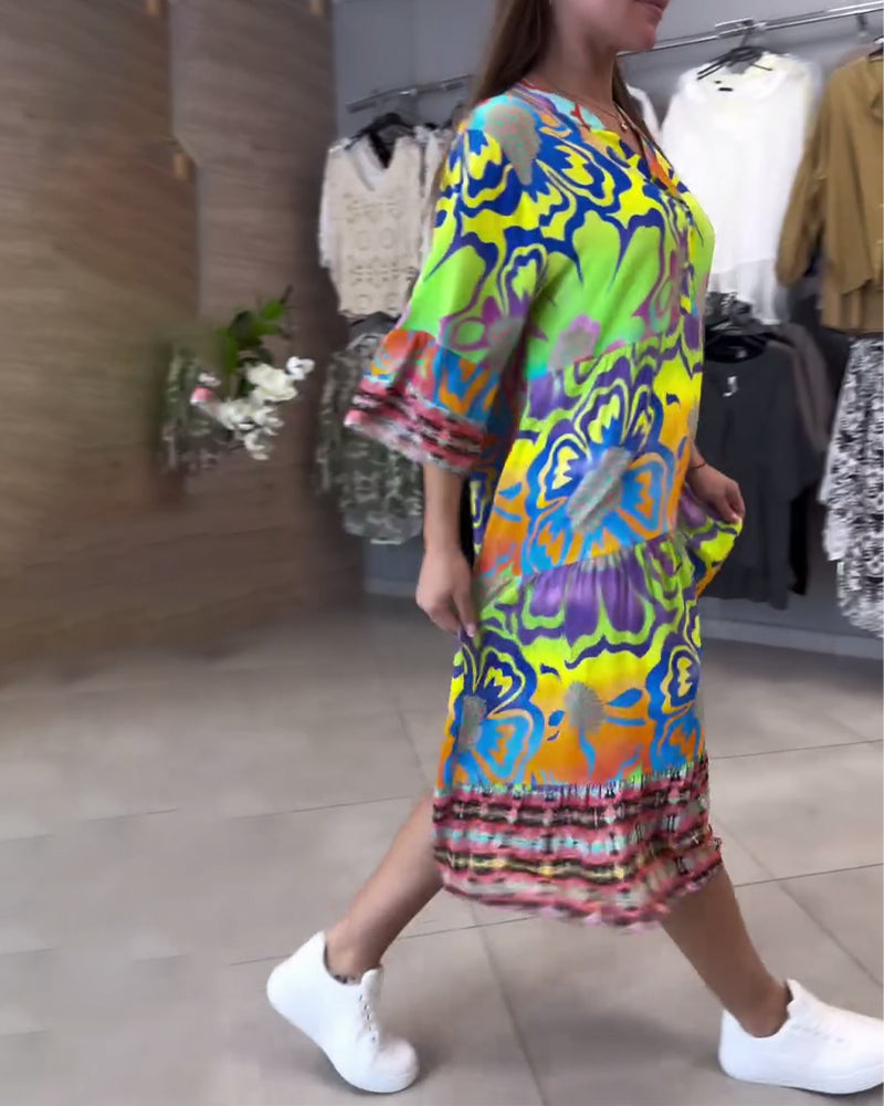 Lässiges Bohemian-Kleid mit V-Ausschnitt und Print