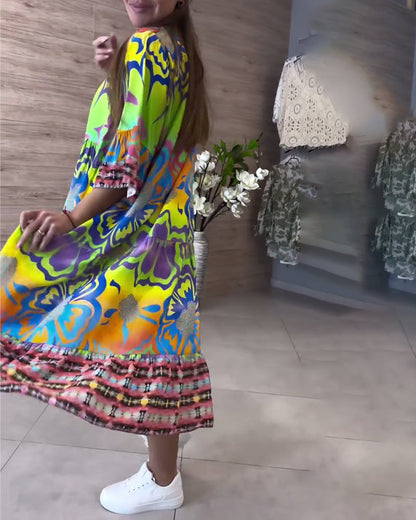 Lässiges Bohemian-Kleid mit V-Ausschnitt und Print
