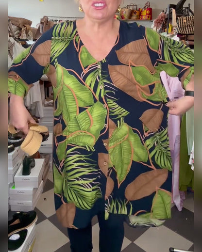 Lockeres Kleid mit V-Ausschnitt und Blattmuster