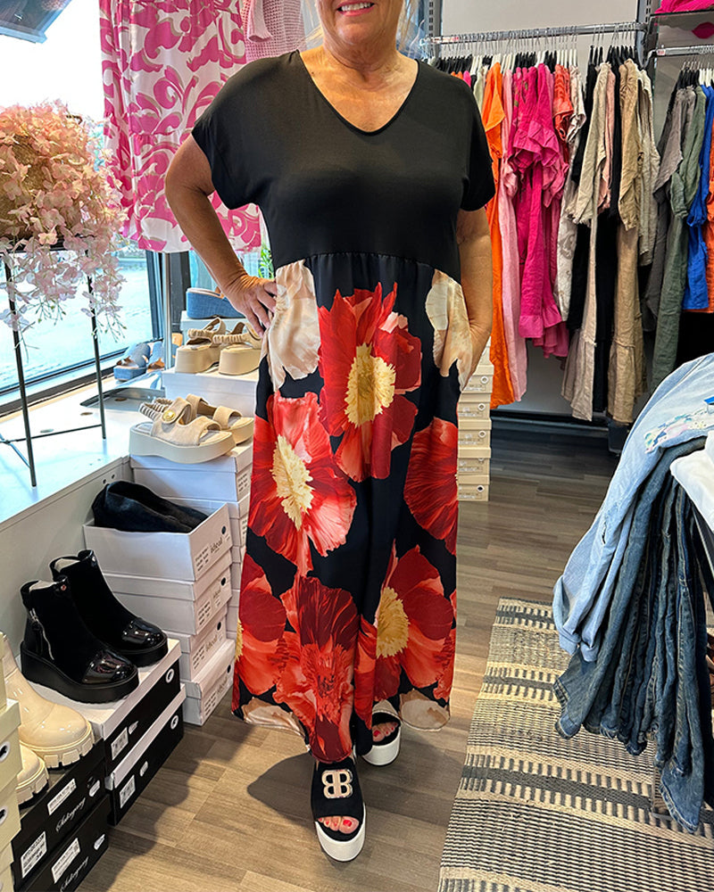 Maxikleid mit V-Ausschnitt und kontrastierendem Blumendruck