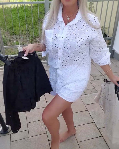 Completo di pantaloncini a maniche lunghe con risvolto