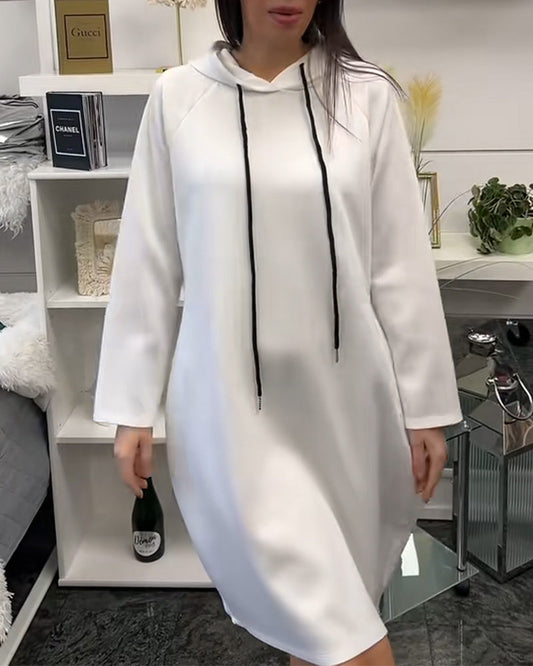 Sportliches Langarm-Sweatkleid mit Kapuze
