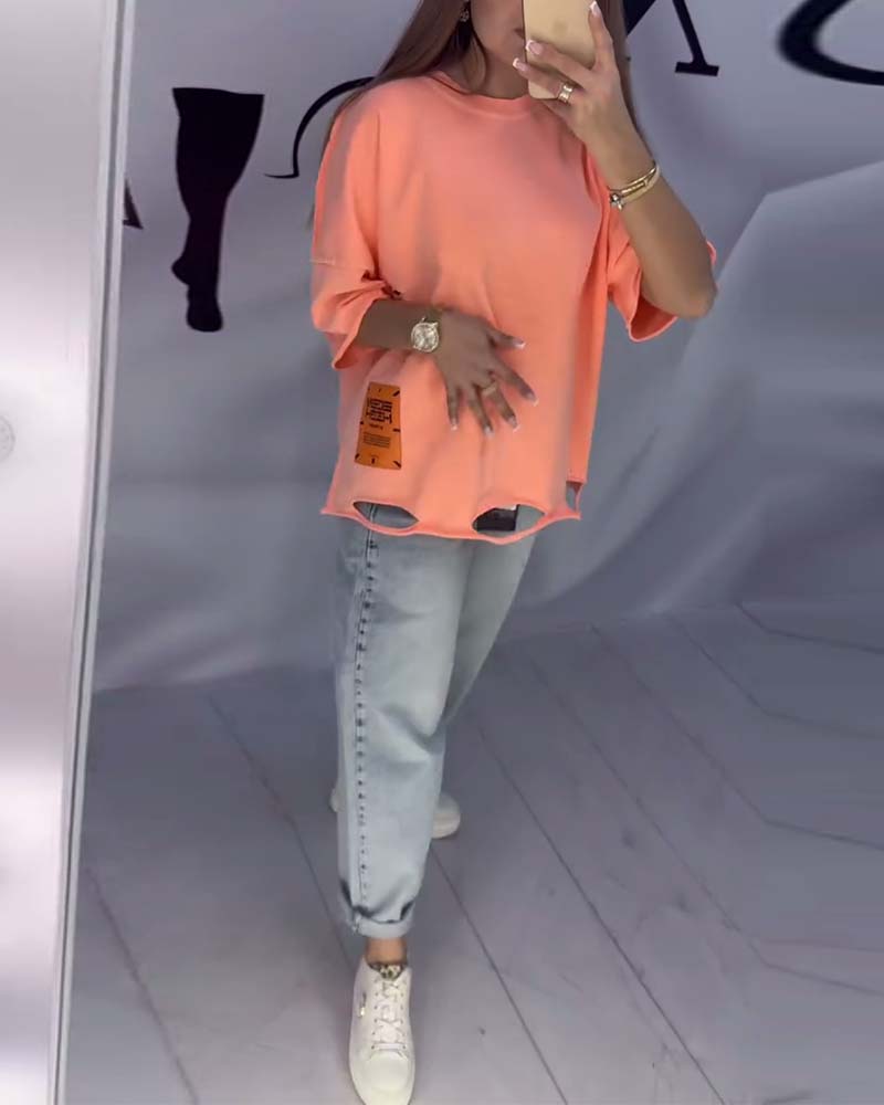 Modisches zerrissenes Kurzarm-T-Shirt