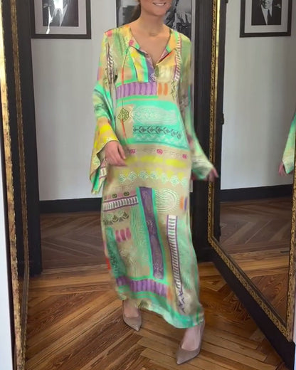 Langärmliges Kleid mit Krawattenmuster