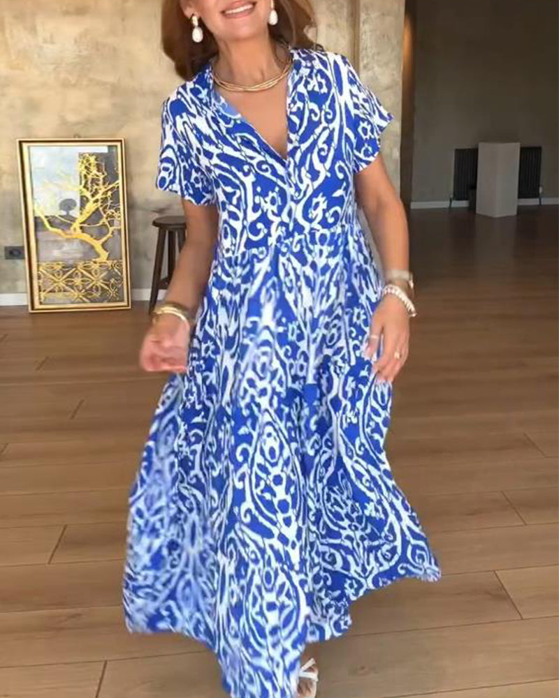 Kurzärmliges, bedrucktes Modekleid