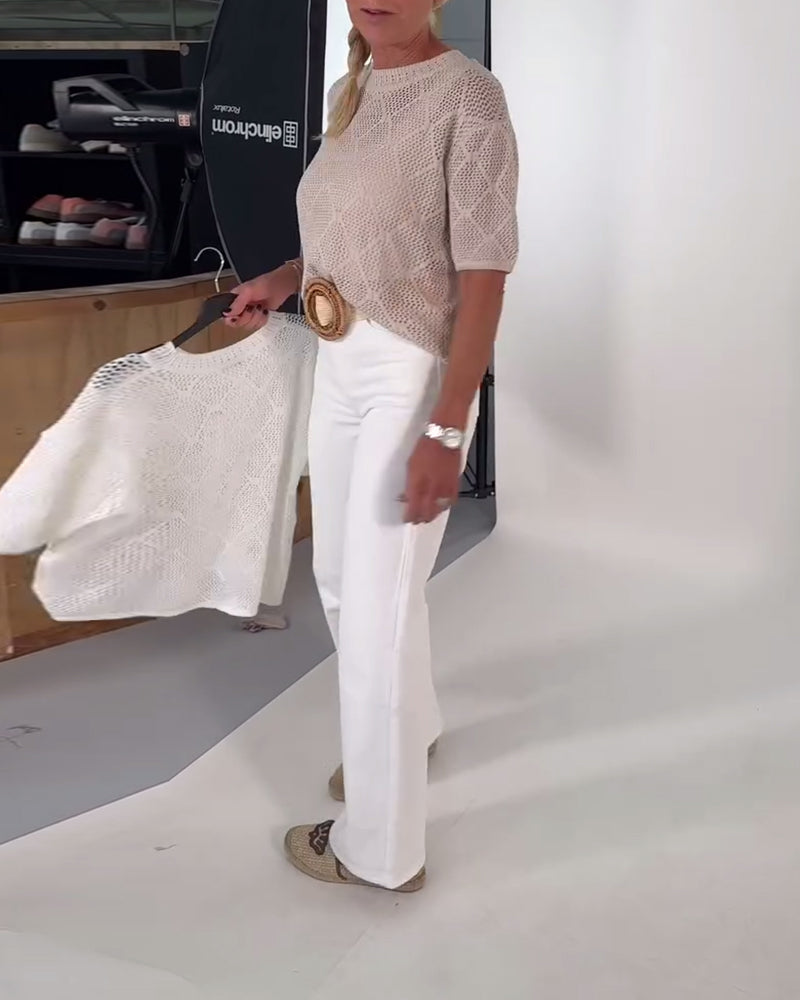 Rundhalspullover in Volltonfarbe mit Hohlsaum