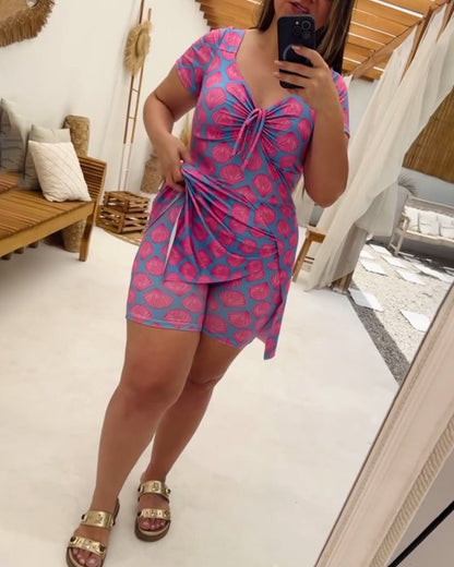 Modischer Badeanzug mit kurzen Ärmeln und Kordelzug