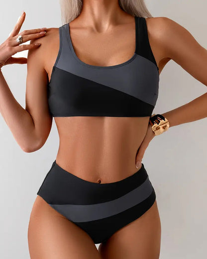 Bikini in Kontrastfarbe