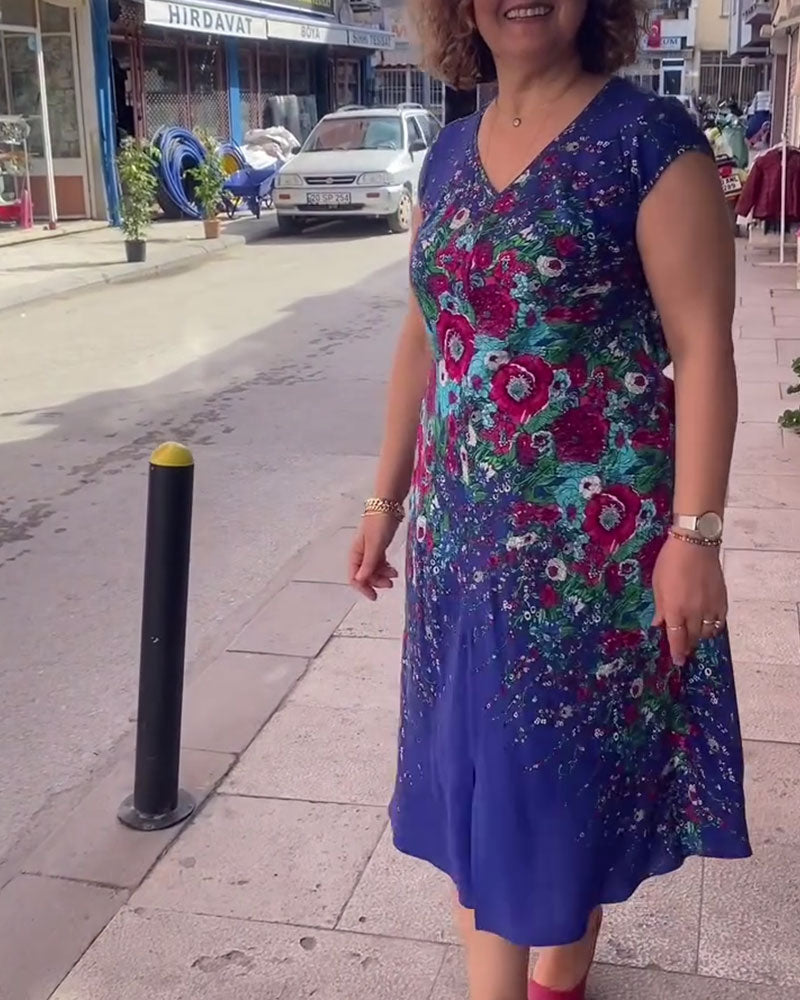 Lässiges Kleid mit V-Ausschnitt und Blumendruck