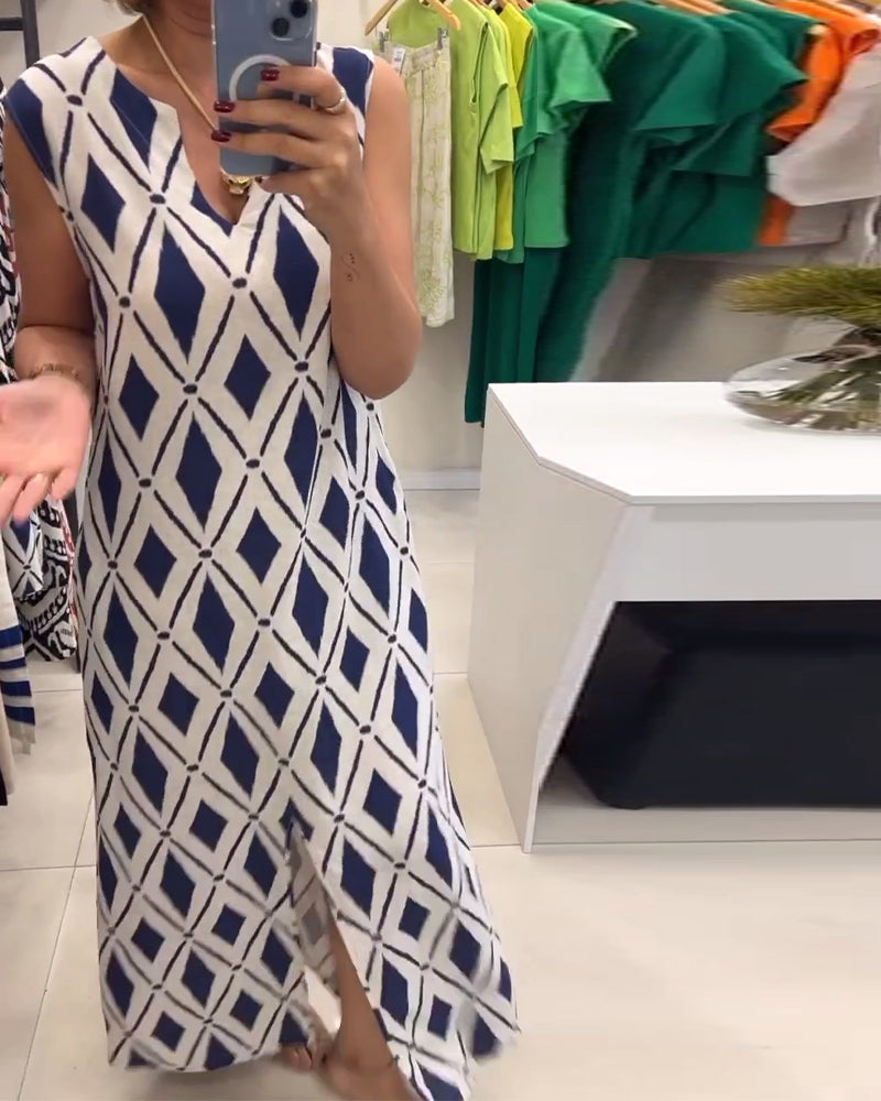 Ärmelloses Kleid mit Rautenschlitz