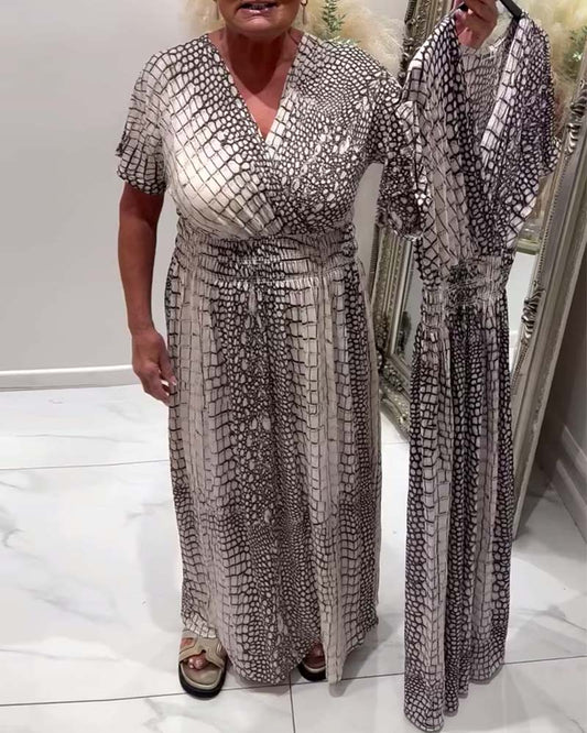 Kleid mit V-Ausschnitt und Plissierung