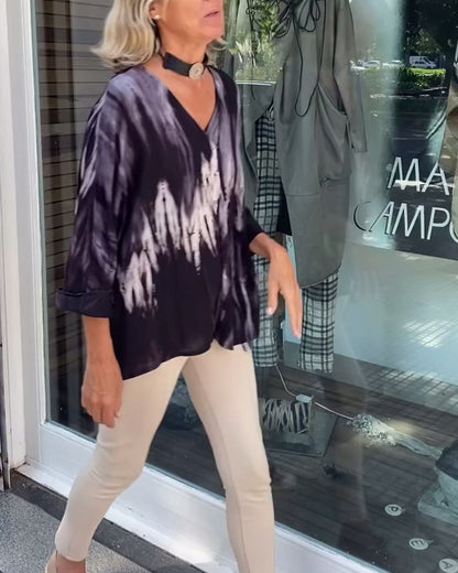 Vintage Bluse mit V-Ausschnitt und Print