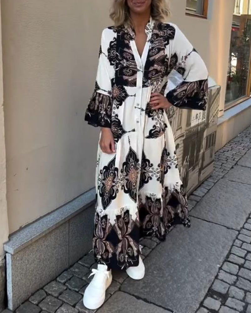 Retro-Kleid mit Trompetenärmeln und Stehkragen