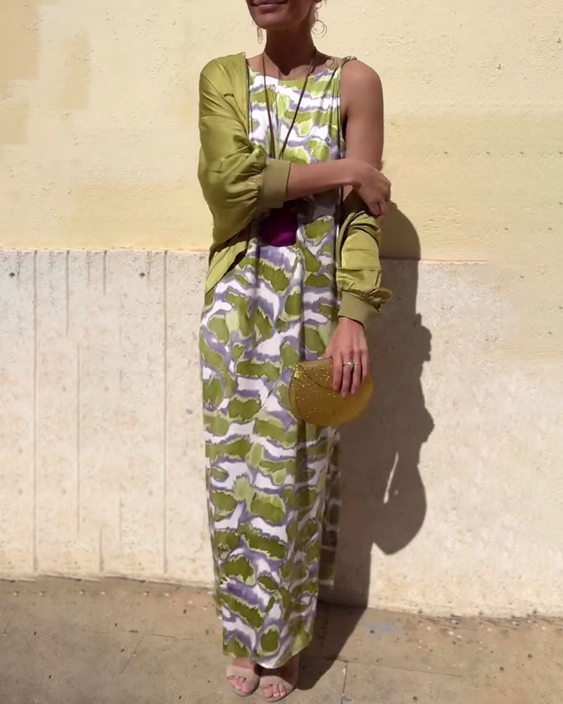 Ärmelloses Set aus bedrucktem Kleid und Mantel