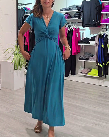 Kurzärmliges, einfarbiges, gedrehtes Temperamentkleid