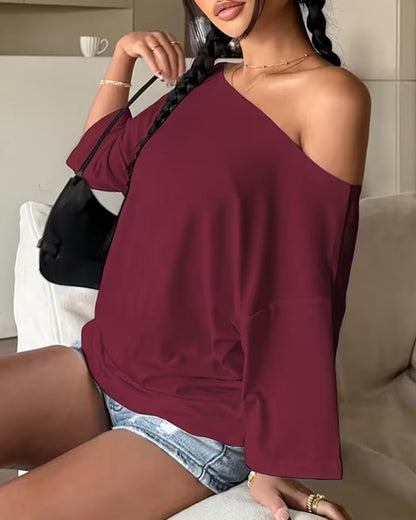 One-Shoulder Batwing Sleeve Solid Color Blouse