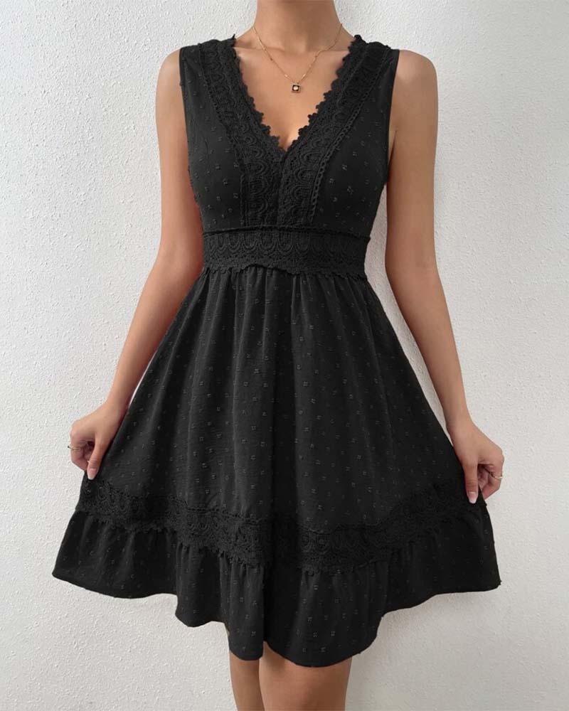 Solid Color Lace Backless Dress