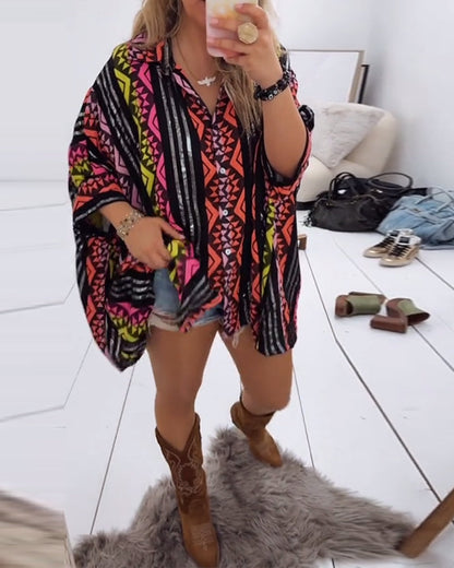 Lockere Bluse mit Revers und Print